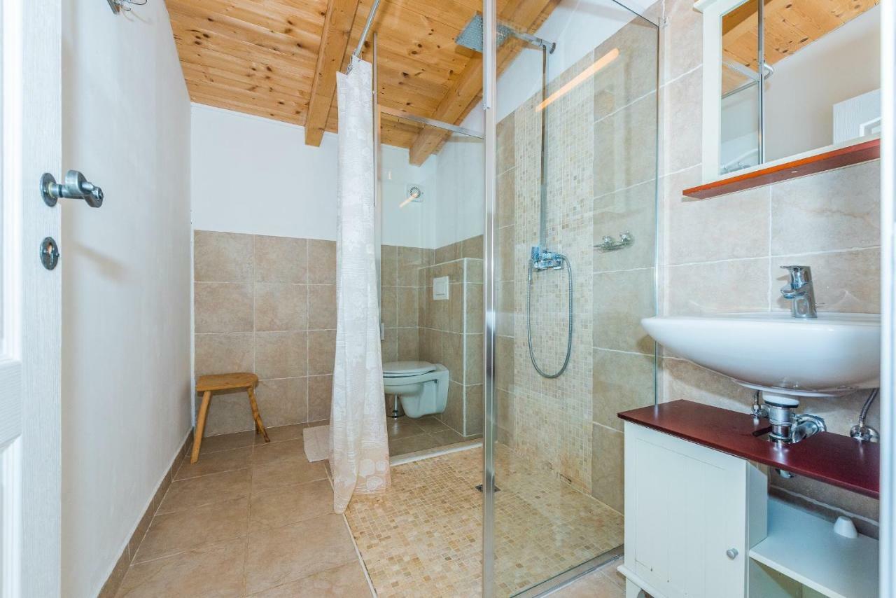 Вилла Rural House Mudrinic "Ivini Dvori" Bogatic Экстерьер фото